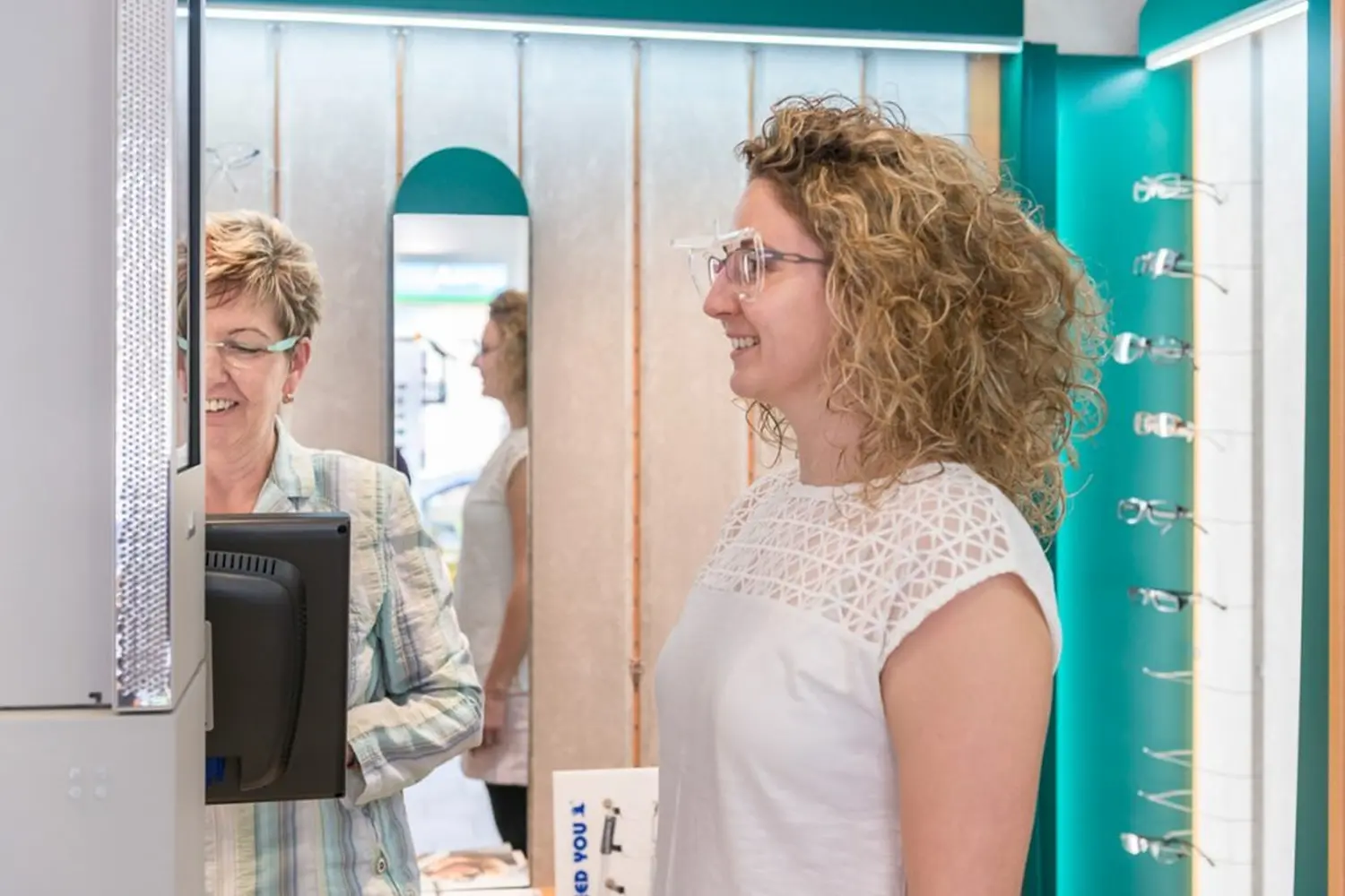 Jutta Humburg mit Team